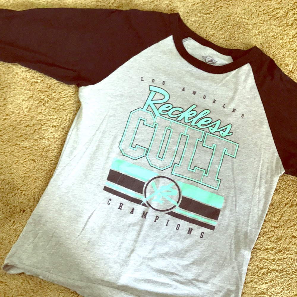 Women’s Y&R baseball tee
